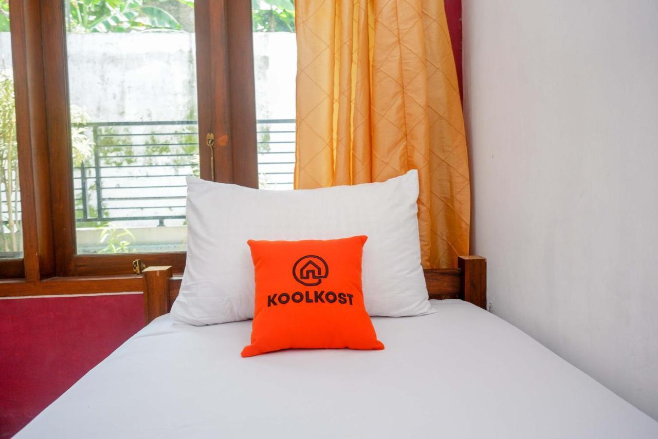 Koolkost Syariah Near Malioboro Area Hostel Yogyakarta Exterior photo