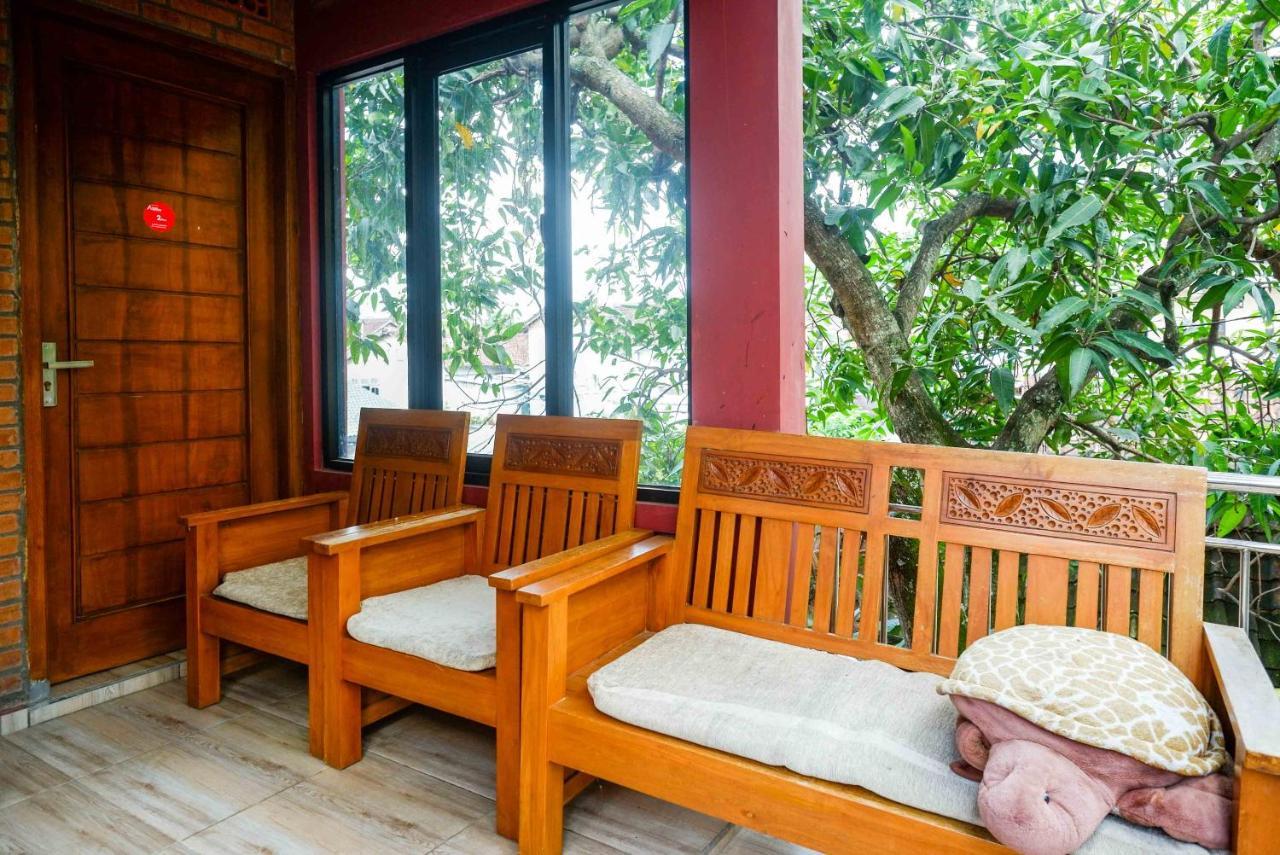 Koolkost Syariah Near Malioboro Area Hostel Yogyakarta Exterior photo