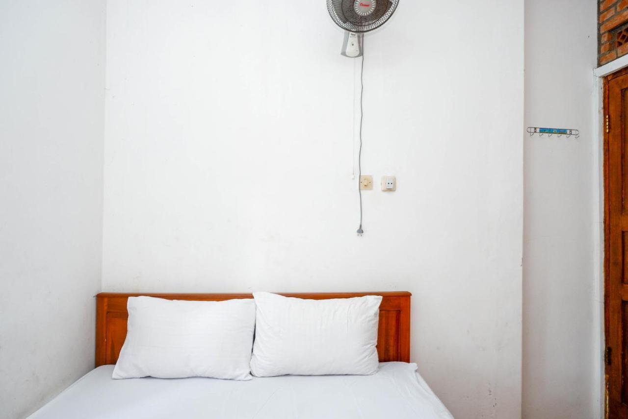 Koolkost Syariah Near Malioboro Area Hostel Yogyakarta Exterior photo
